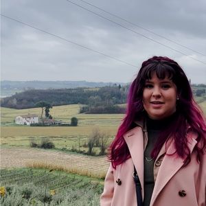 Meet Your Posher!